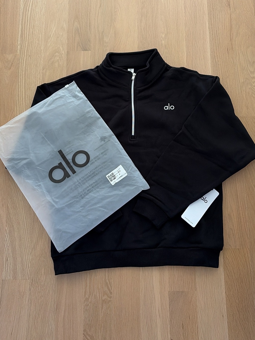 ALO Yoga Men's Black Zip-Up Sweater